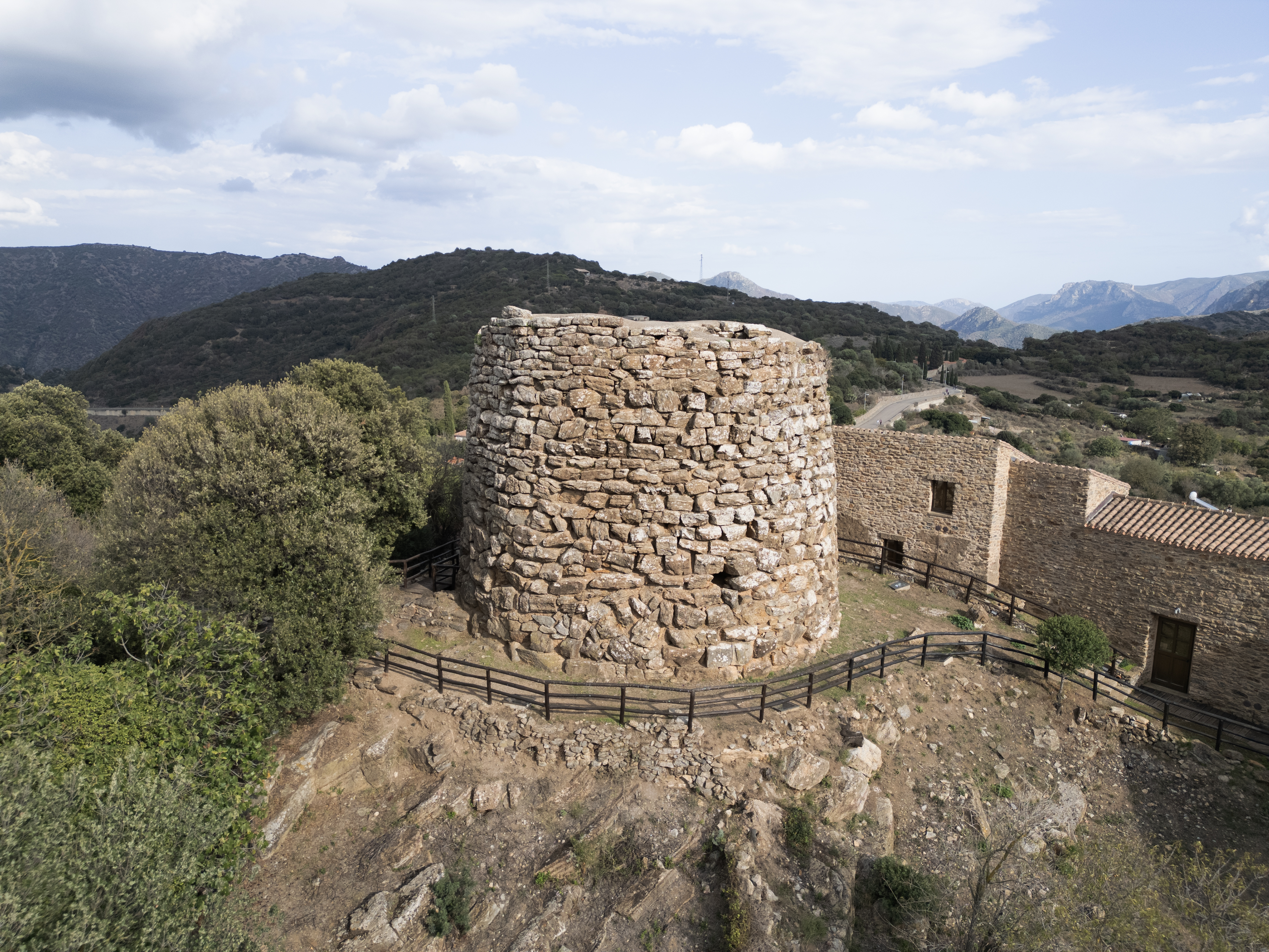 Veduta aerale sul Nuraghe
